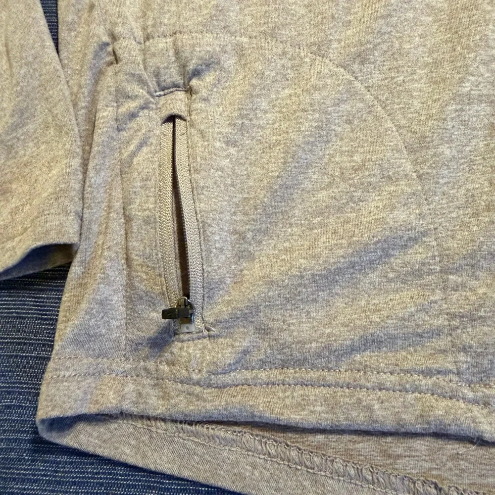Right of Way Mens Ashton Long Sleeve Performance Shirt Dune Zipper Pocket Size S